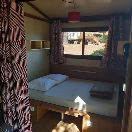 Onlycamp De Chamarges Die