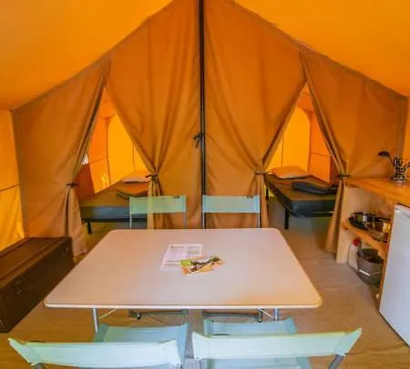Onlycamp De Chamarges Κάμπινγκ *