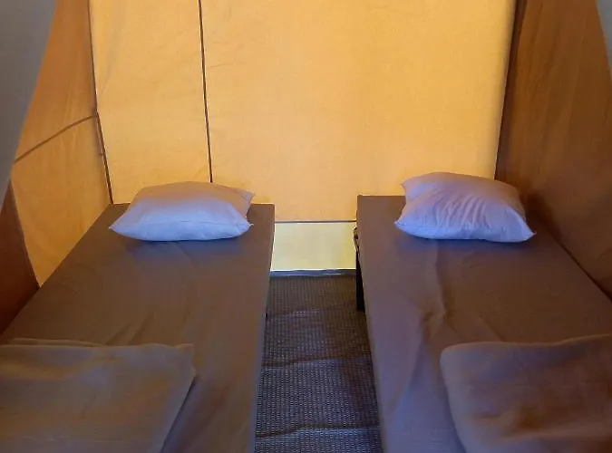 Onlycamp De Chamarges Kemping *