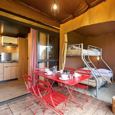 Onlycamp Chamarges Campsite Die